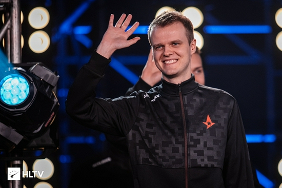 2025英雄联盟全球总决赛将首次在IMAX影院同步放映